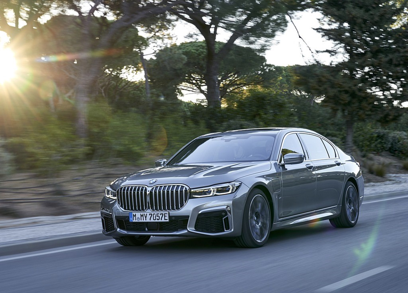 Illustration for article titled 2020 BMW 7 Series starts at $86,450